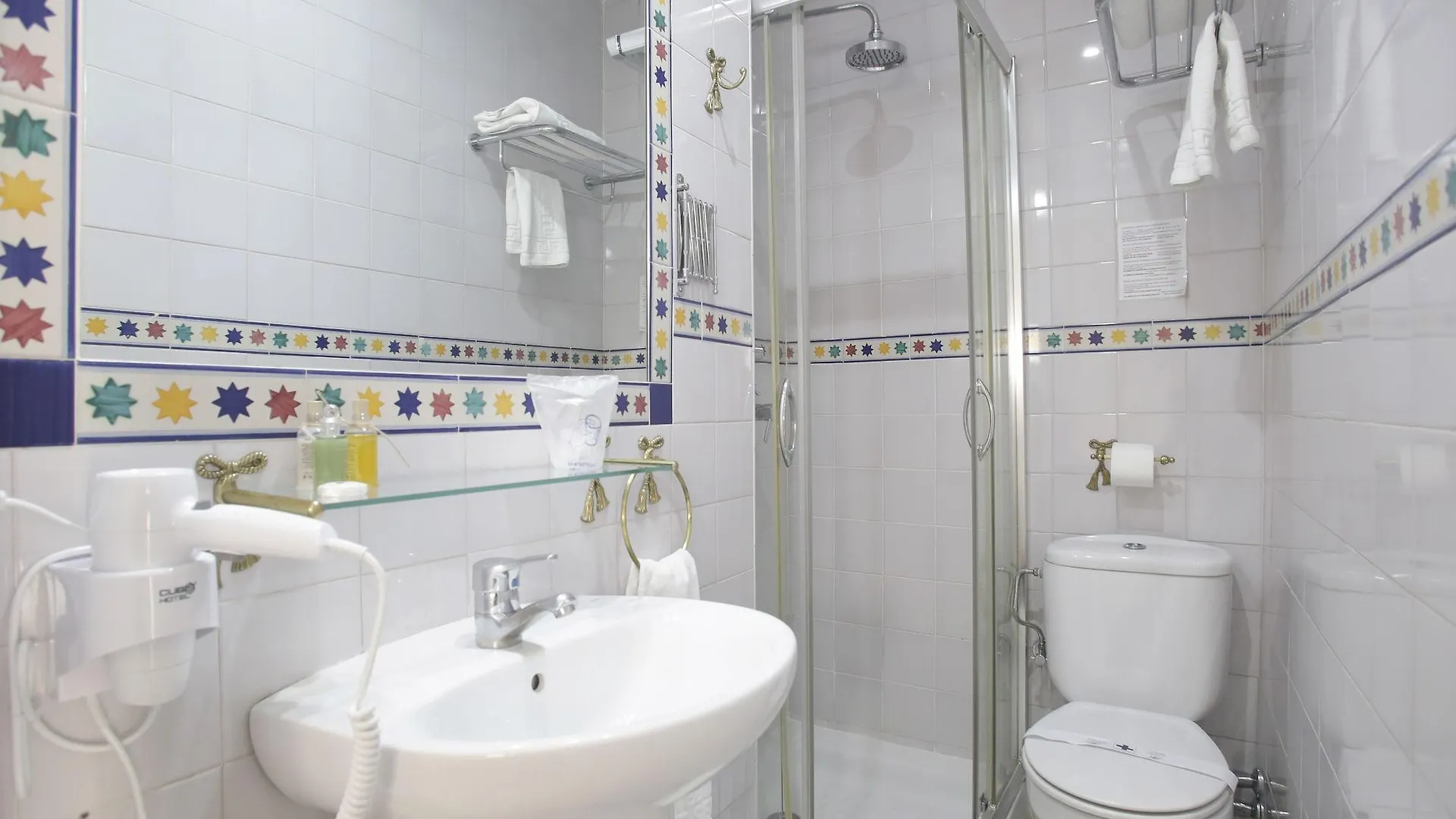 Basic Hotel Puerta De Sevilla
