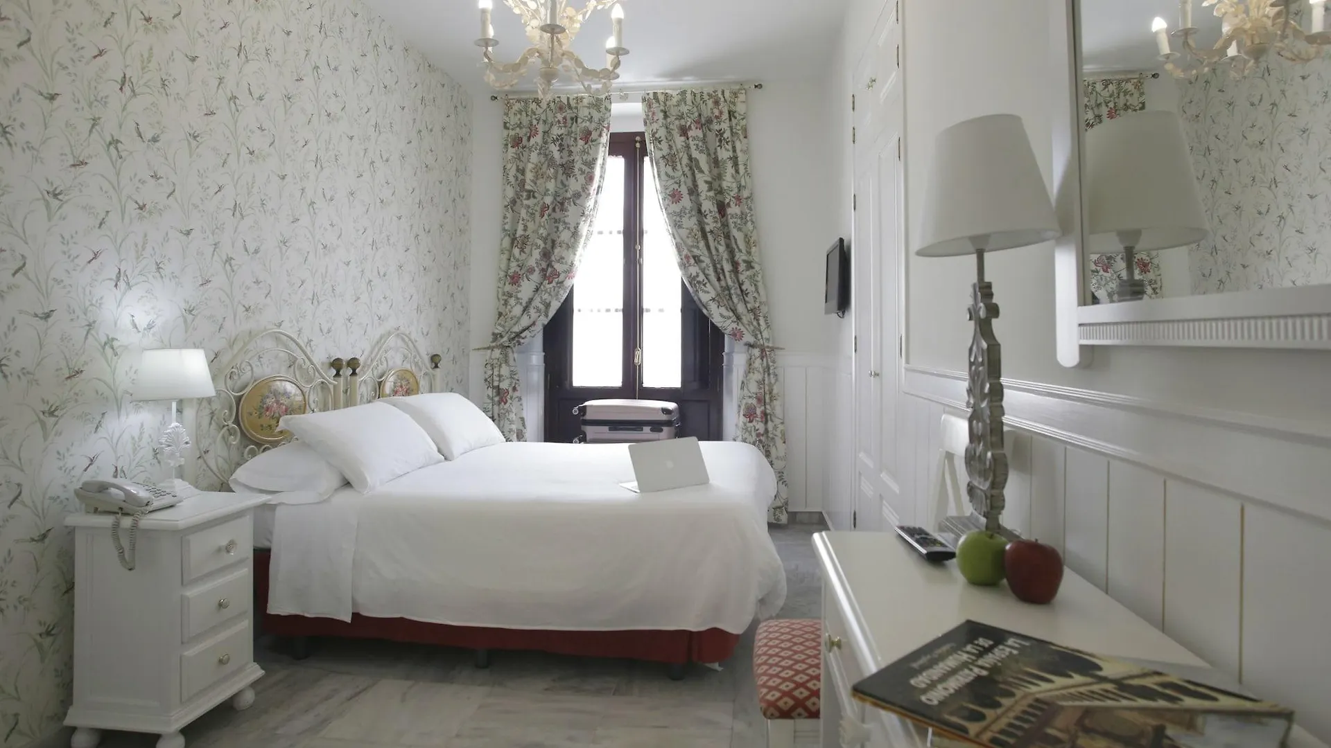 Basic Hotel Puerta De Sevilla