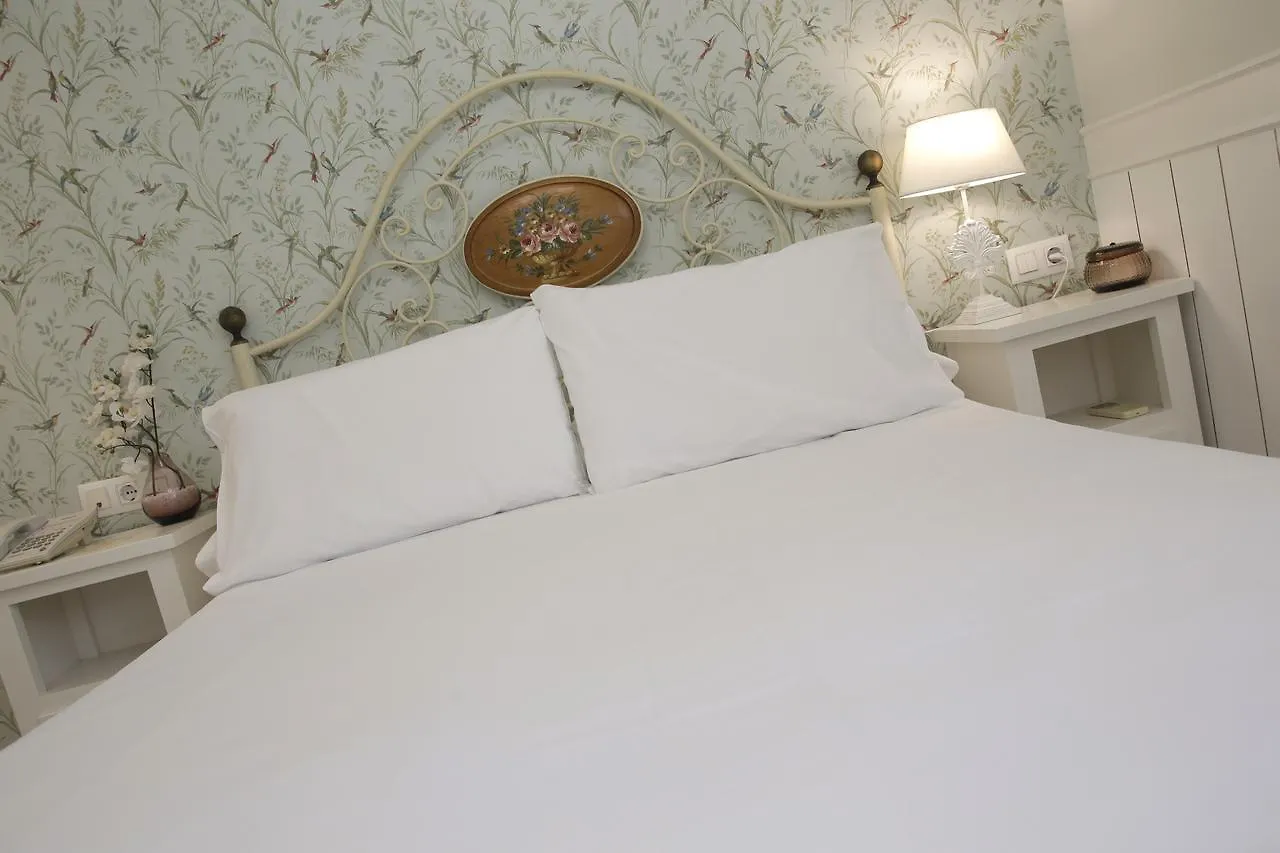 Basic Hotel Puerta De Sevilla
